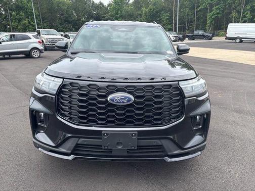 Agate Black Metallic 2025 Ford Explorer ST-Line
