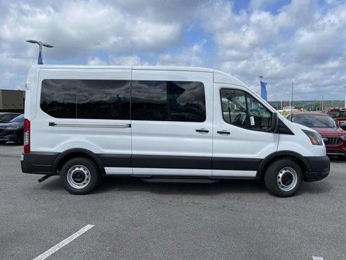 2025 Ford Transit-350 XL