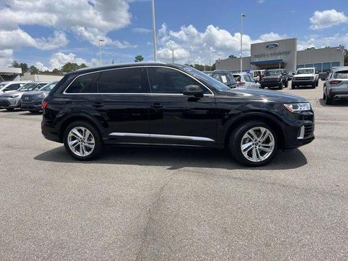 Night Black 2021 Audi Q7 55 Premium Plus