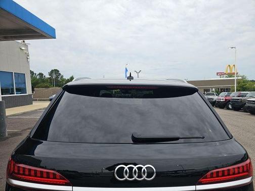 Night Black 2021 Audi Q7 55 Premium Plus
