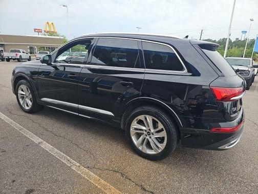 Night Black 2021 Audi Q7 55 Premium Plus