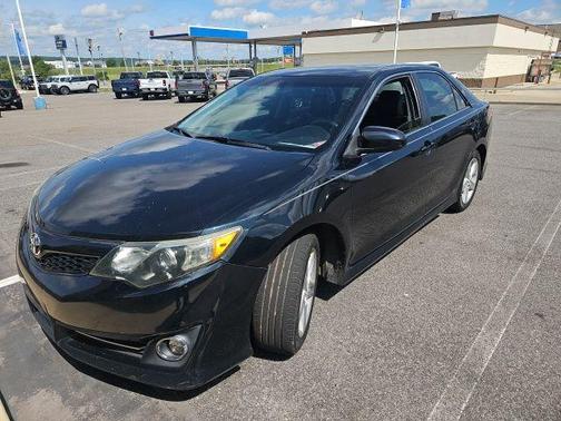 Magnetic Gray Metallic 2013 Toyota Camry SE