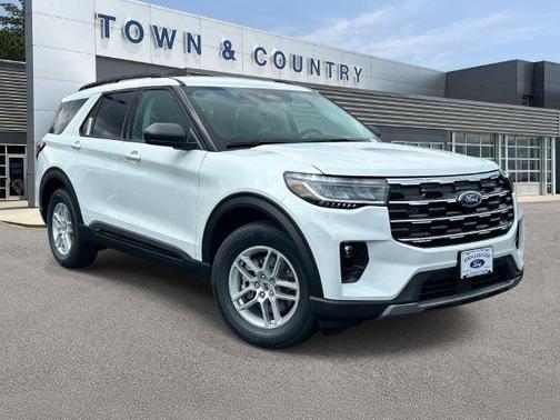 Star White 2026 Ford Explorer Active
