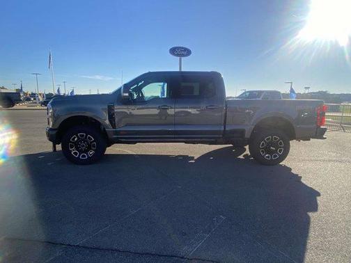 2026 Ford F-250 Platinum