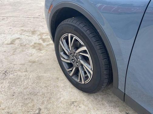 2025 Lincoln Corsair Premiere