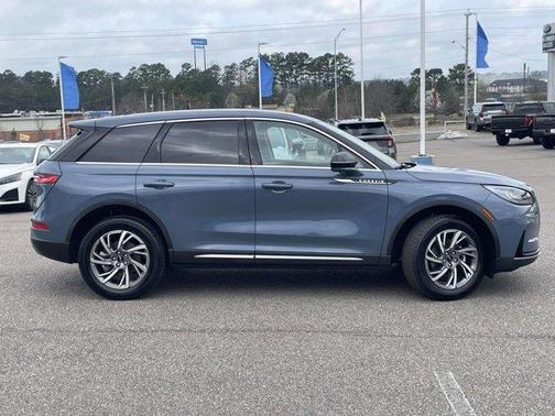 2025 Lincoln Corsair Premiere