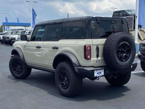 Desert Sand 2026 Ford Bronco Badlands
