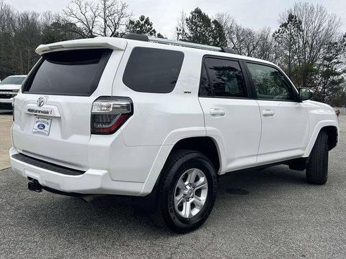 2024 Toyota 4Runner SR5