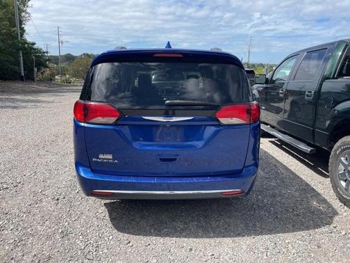 2019 Chrysler Pacifica Touring-L