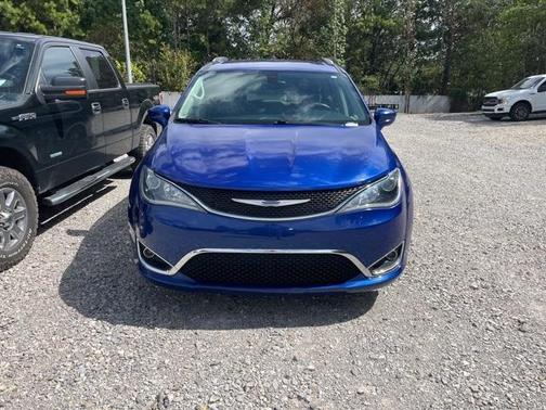 2019 Chrysler Pacifica Touring-L