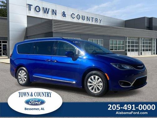 2019 Chrysler Pacifica Touring-L