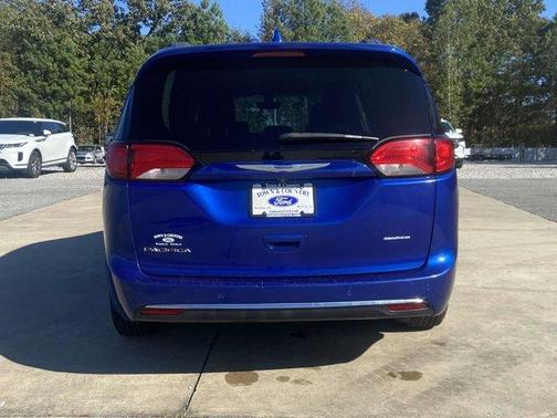 2019 Chrysler Pacifica Touring-L