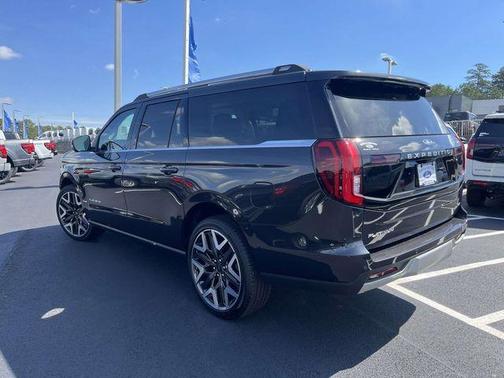 Dark Matter Gray Metallic 2026 Ford Expedition Max Platinum