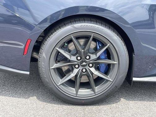 2025 Ford Mustang Dark Horse