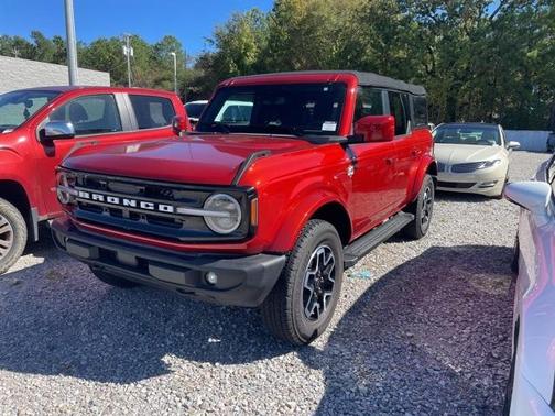 2023 Ford Bronco Outer Banks