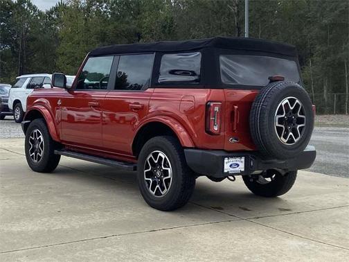 2023 Ford Bronco Outer Banks