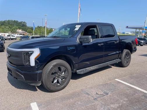 2024 Ford F-150 Lightning XLT