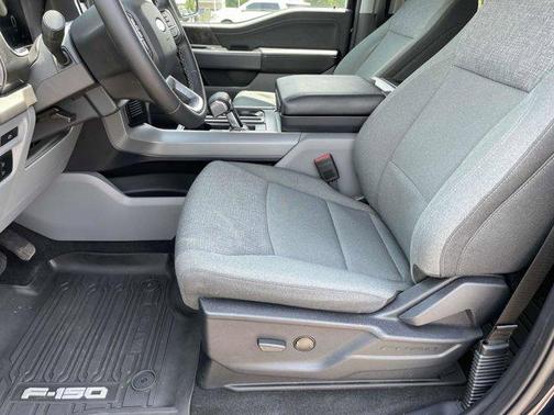 2024 Ford F-150 Lightning XLT