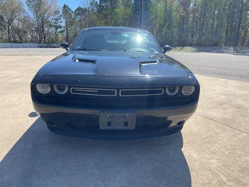2015 Dodge Challenger SXT