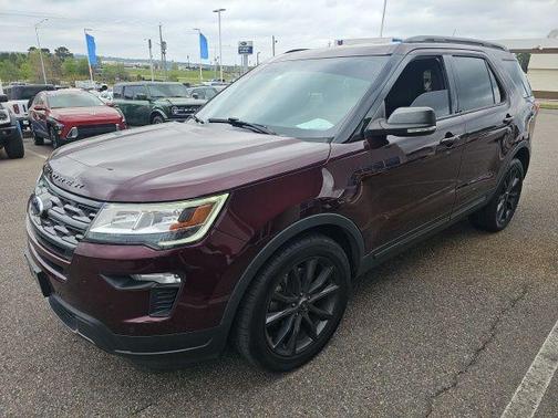 Burgundy Velvet Metallic Tinted Clearcoat 2019 Ford Explorer XLT