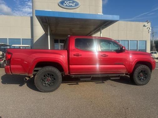 2022 Toyota Tacoma SR5