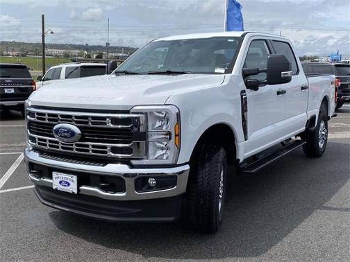 2025 Ford F-350 XLT