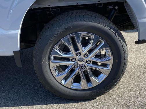 Space White Metallic 2025 Ford F-150 XLT