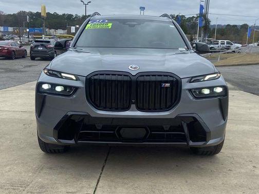 2023 BMW X7 M60i