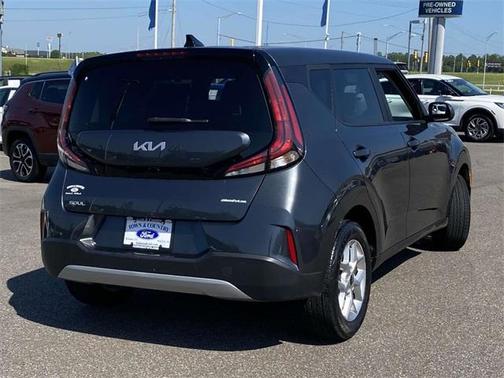 2023 Kia Soul LX
