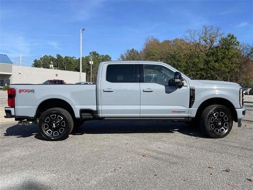 2025 Ford F-250 Platinum