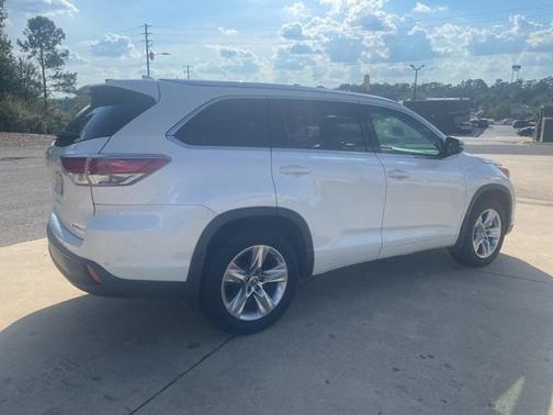 2016 Toyota Highlander 