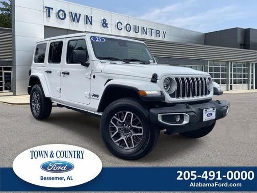 2025 Jeep Wrangler Sahara