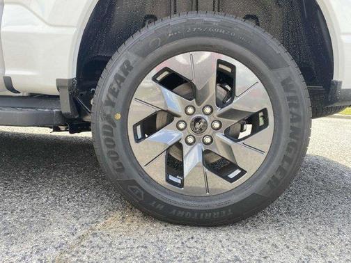 2025 Ford F-150 Lightning LARIAT