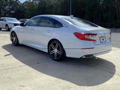 2021 Honda Accord Touring 2.0T