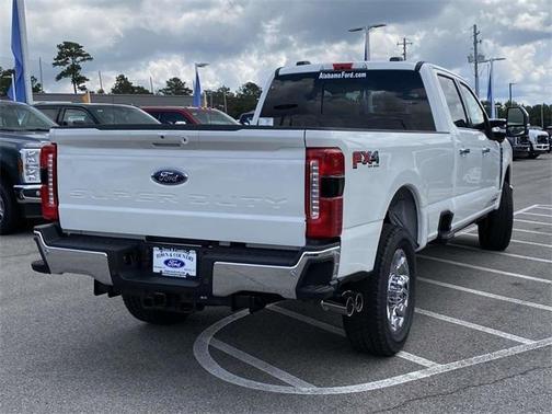 2025 Ford F-350 Lariat Super Duty