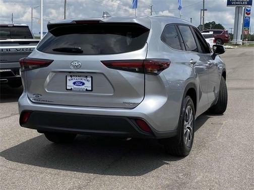 2024 Toyota Highlander XLE