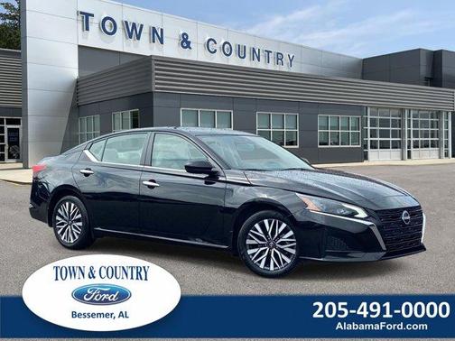 Black 2024 Nissan Altima 2.5 SV