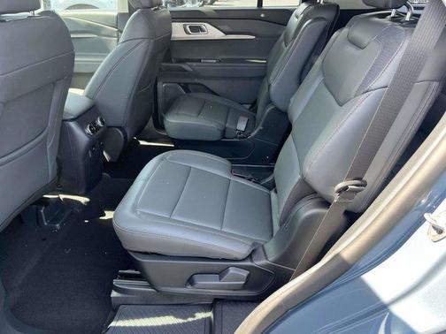 Vapor Blue Metallic 2026 Ford Explorer Active