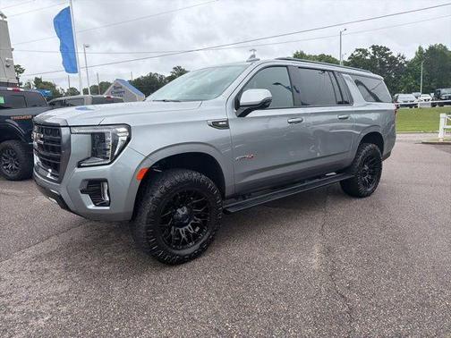 Sterling 2024 GMC Yukon XL AT4