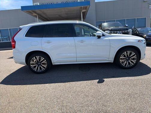 Ice White 2021 Volvo XC90 T5 Momentum 7 Passenger