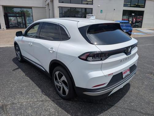 2025 VinFast VF 8 Eco