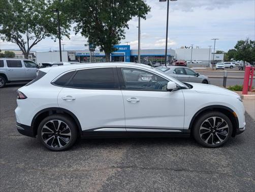 2025 VinFast VF 8 Plus
