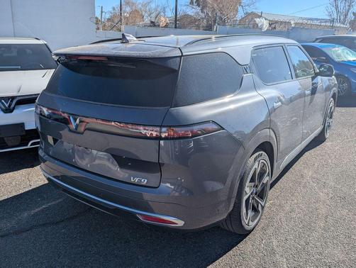 2024 VinFast VF 9 Plus