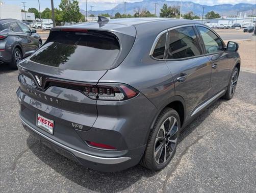 2025 VinFast VF 8 Plus