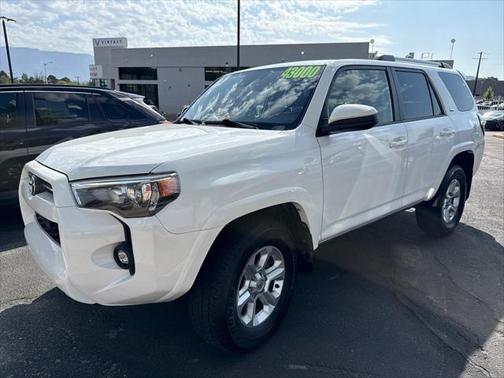 2024 Toyota 4Runner SR5