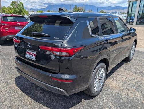 2024 Mitsubishi Outlander ES 2.5 S-AWC