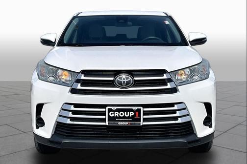 Blizzard Pearl 2019 Toyota Highlander LE