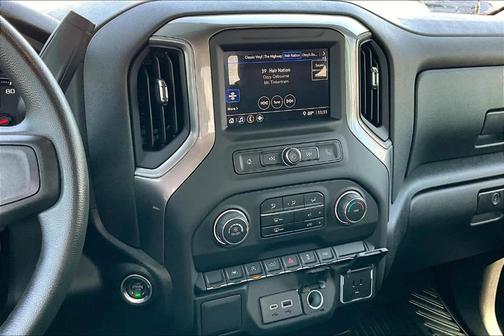 2025 Chevrolet Silverado 1500 Custom