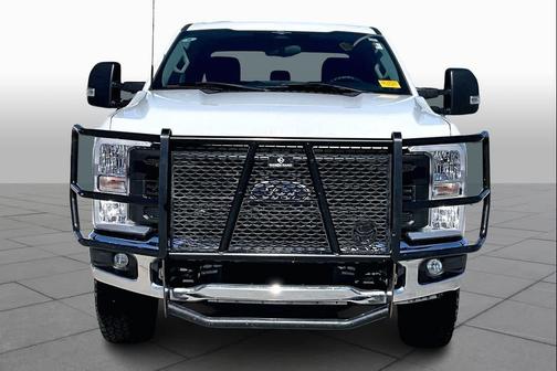 Oxford White 2023 Ford F-250 XL