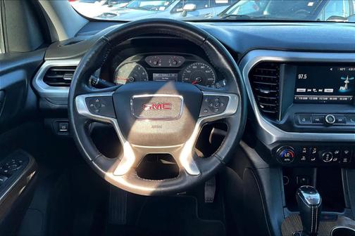 2017 GMC Acadia SLE-1